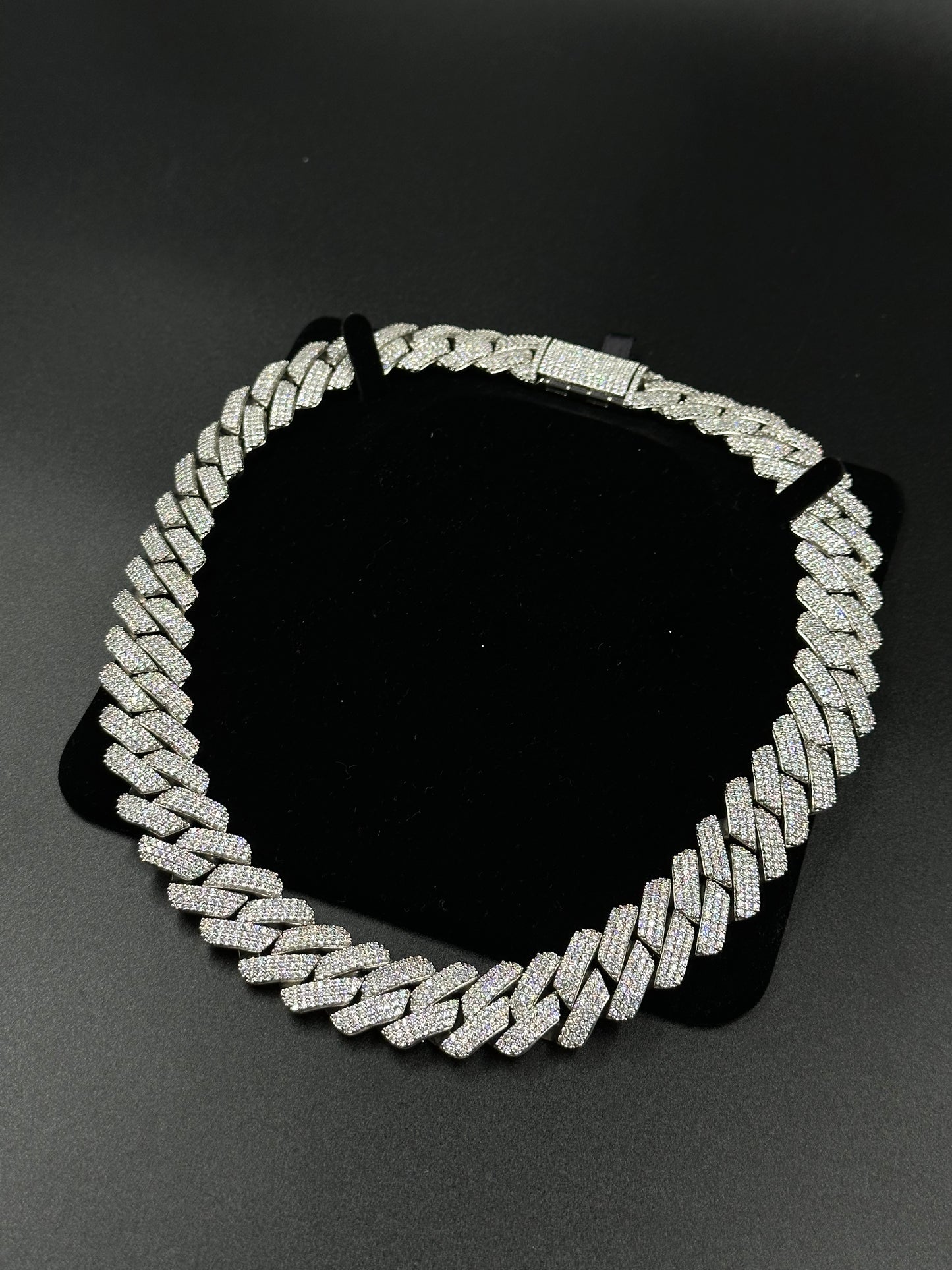 Chaîne à maillons cubains 19mm